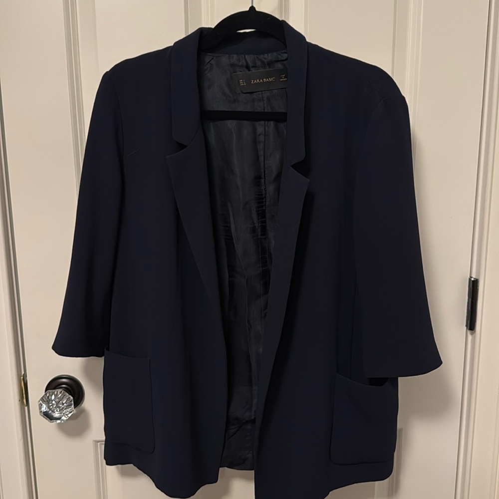 Zara oversized blazer. Great condition zero stains or marks.